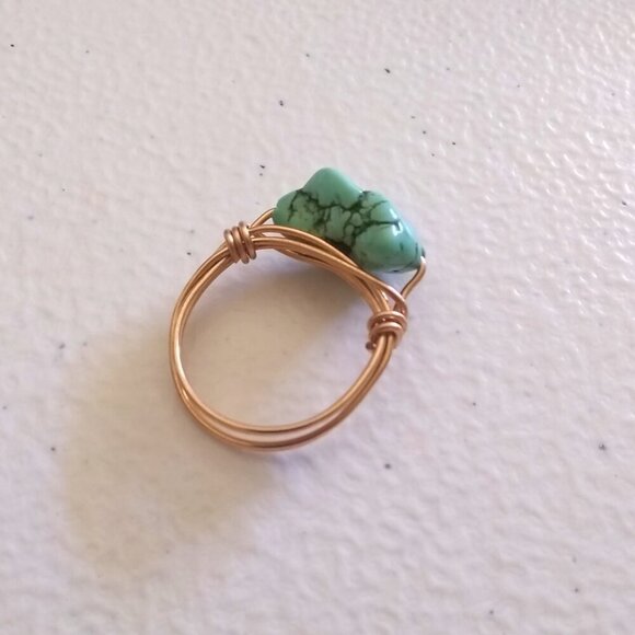 Size 8 ~ Turquoise Magnesite Nugget Ring! Boho  meets Bougie Beachside Charm! - Picture 8 of 13